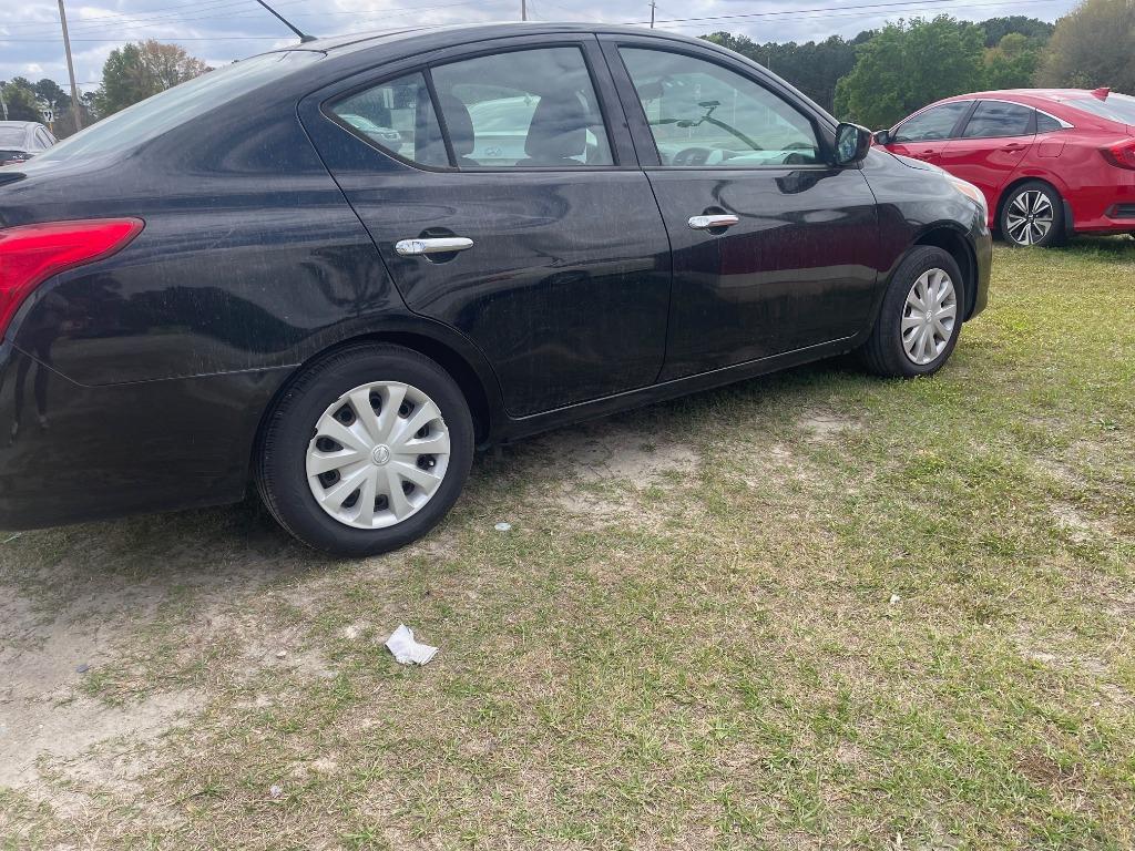 2016 Nissan Versa Sedan SV