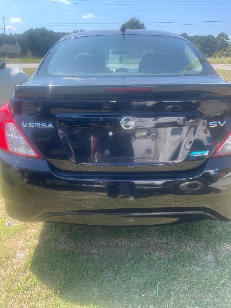 2016 Nissan Versa Sedan 6