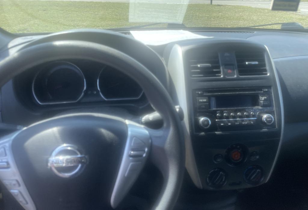 2016 Nissan Versa Sedan 8