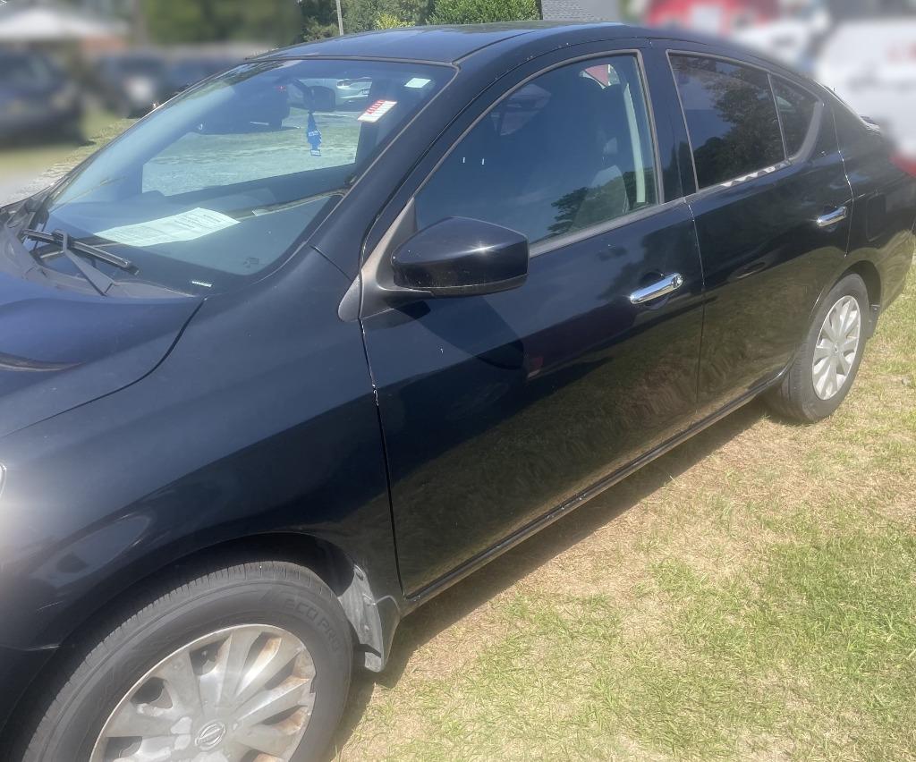 2016 Nissan Versa Sedan 5